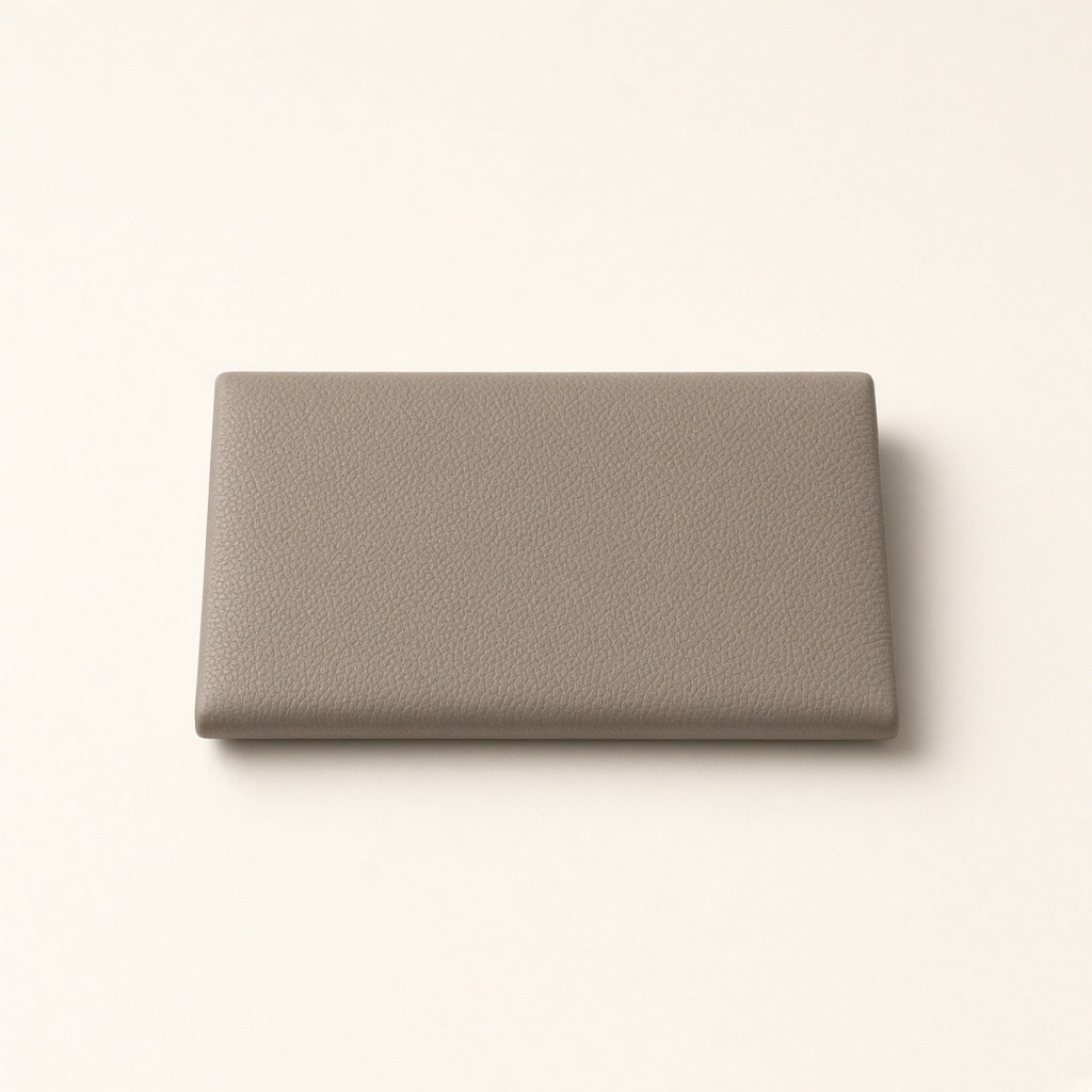 Atelier Card taupe leather card case